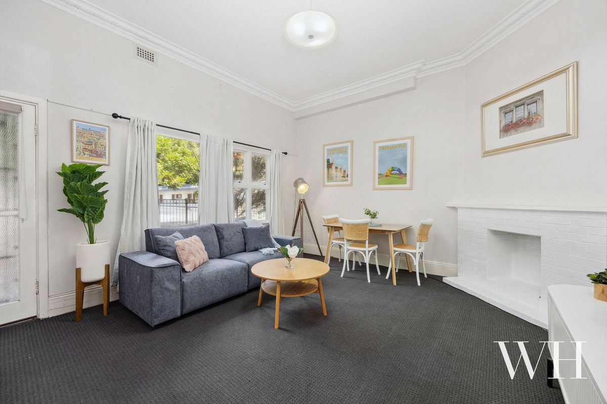 1 bedrooms Apartment / Unit / Flat in 4/34 Queen Street FREMANTLE WA, 6160