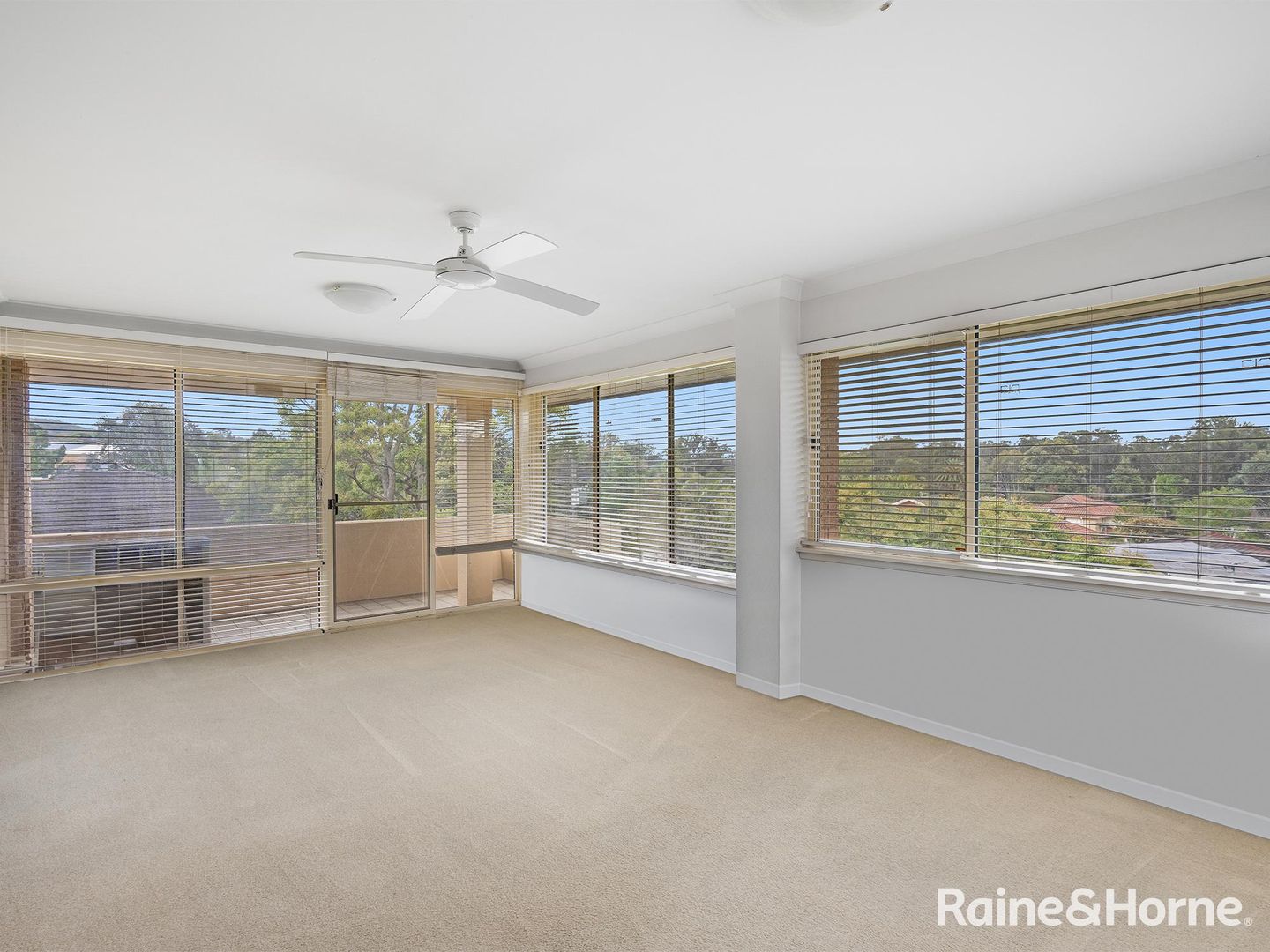 18/39-43 Melbourne Street, East Gosford NSW 2250, Image 2