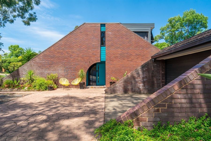 4 bedrooms House in 2 PAISLEY STREET LAKE ALBERT NSW, 2650