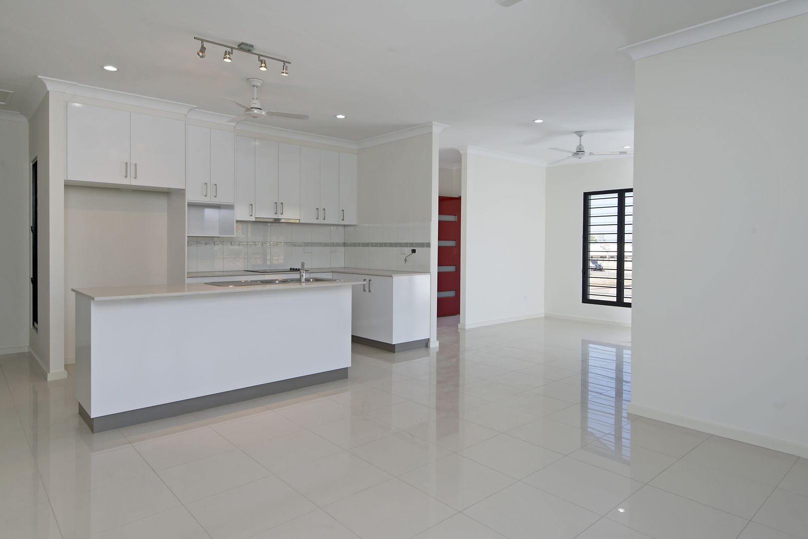 1/1 Cabrini Street, BELLAMACK NT 0832, Image 2