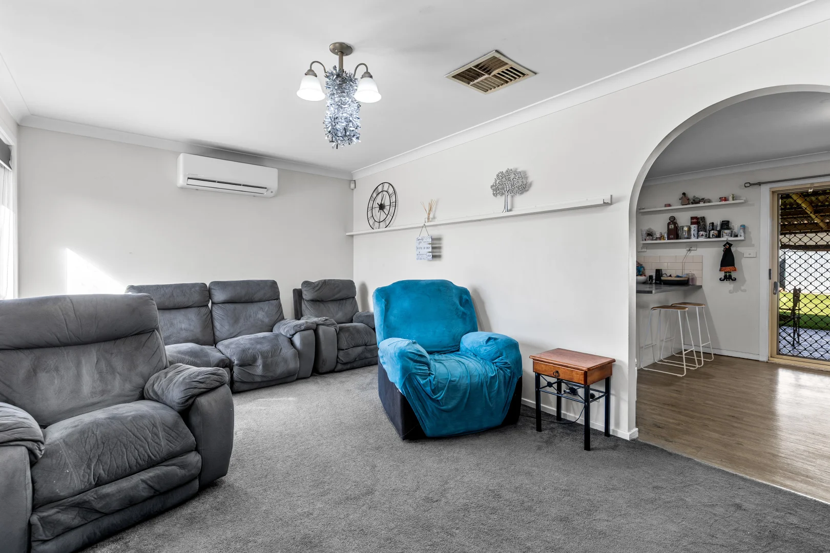 Additional image 11 of 5 Bamarook Crescent, Glenfield Park NSW 2650