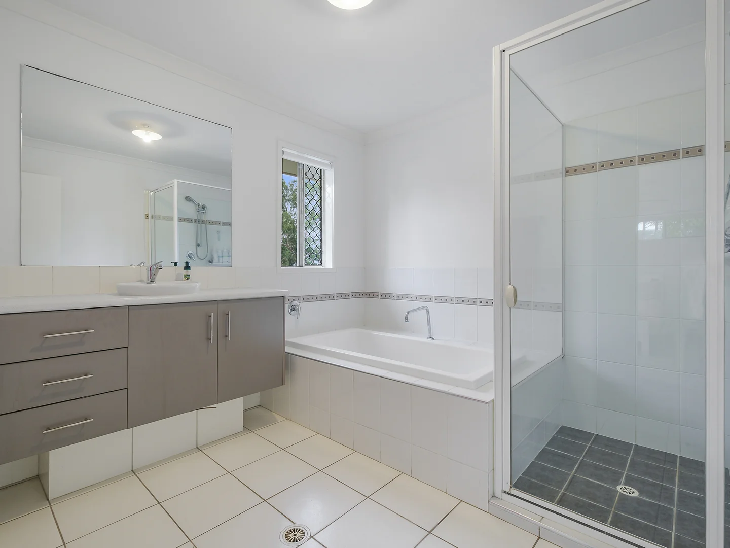 Additional image 25 of 10 Dandenong St, Forest Lake QLD 4078