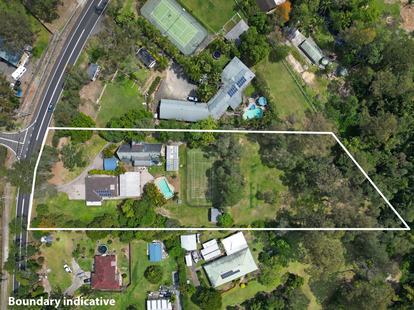 6 bedrooms Rural in 112 Worongary Road WORONGARY QLD, 4213