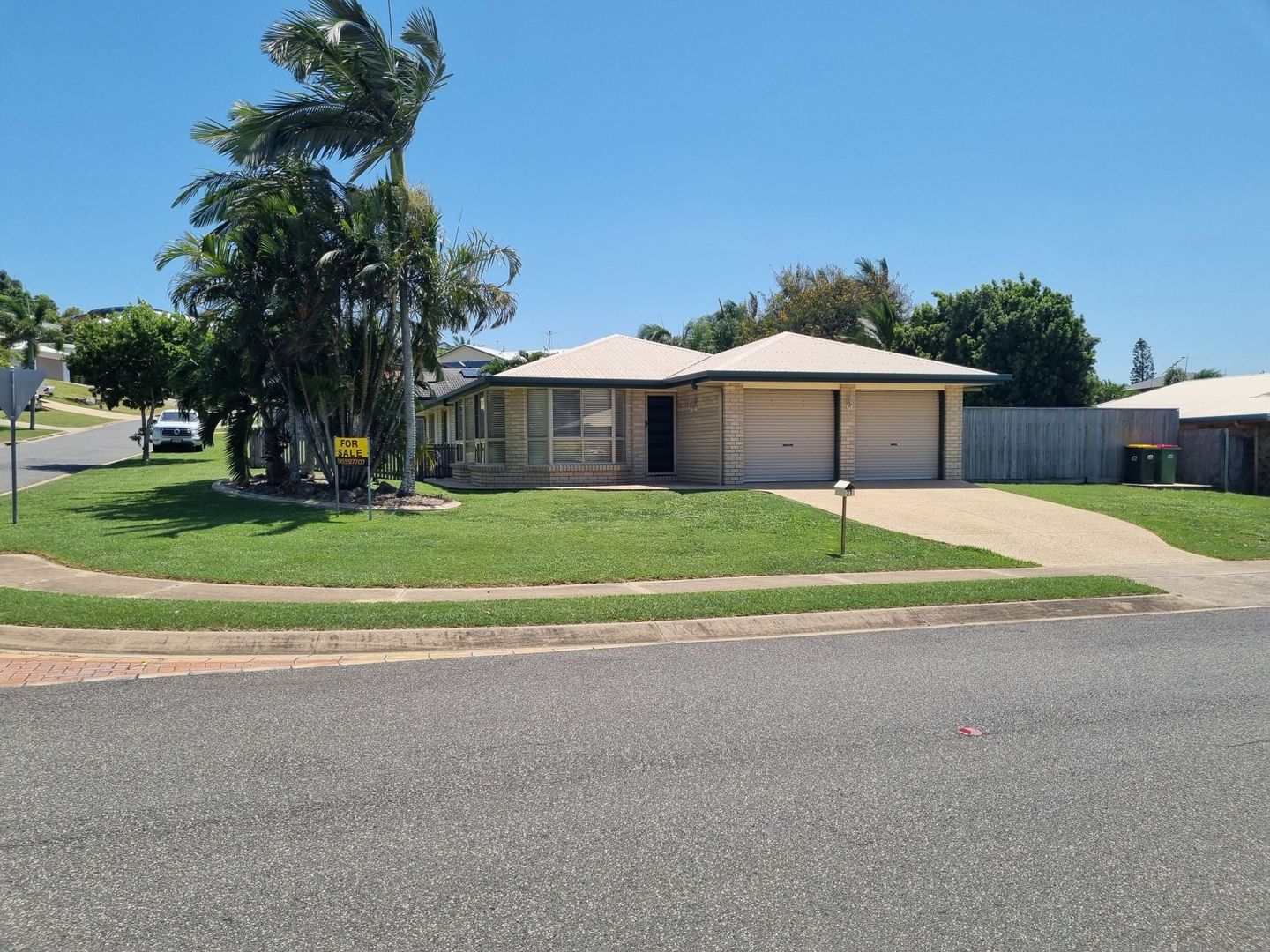 27 Barber Drive, Eimeo QLD 4740, Image 1