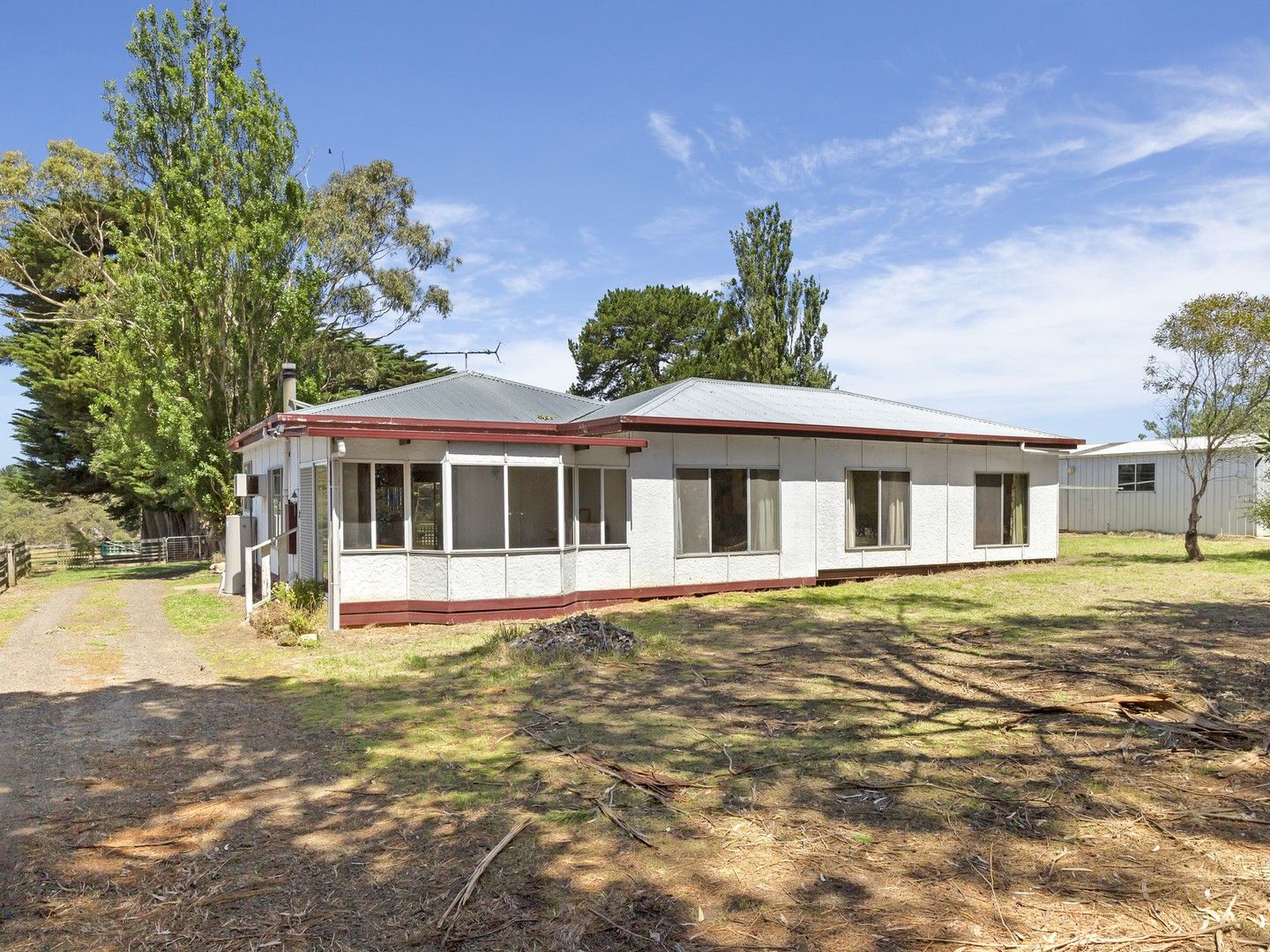 4 bedrooms House in 715 Great Ocean Road BELLBRAE VIC, 3228