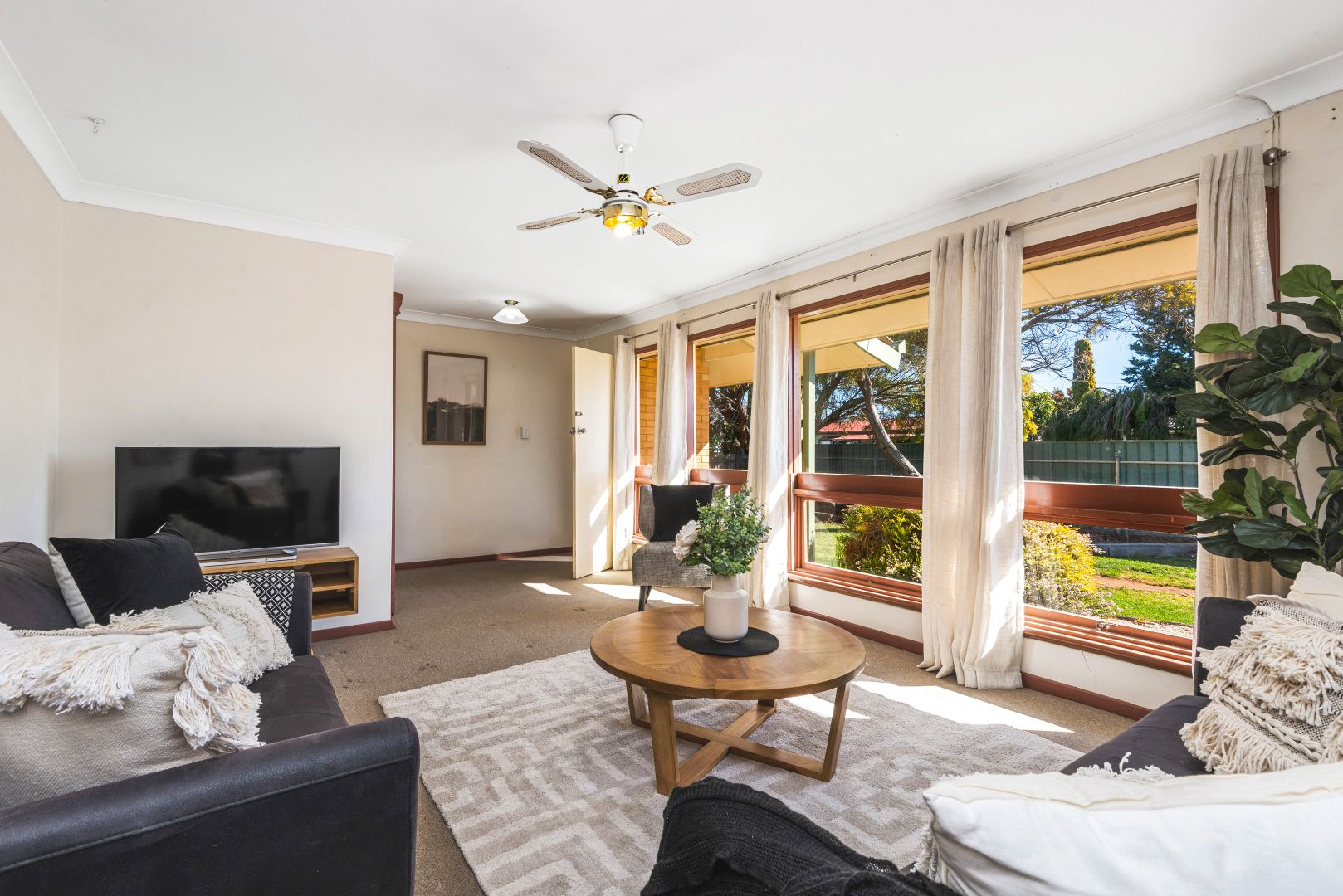 66 Cambridge Street, Port Noarlunga South SA 5167, Image 2