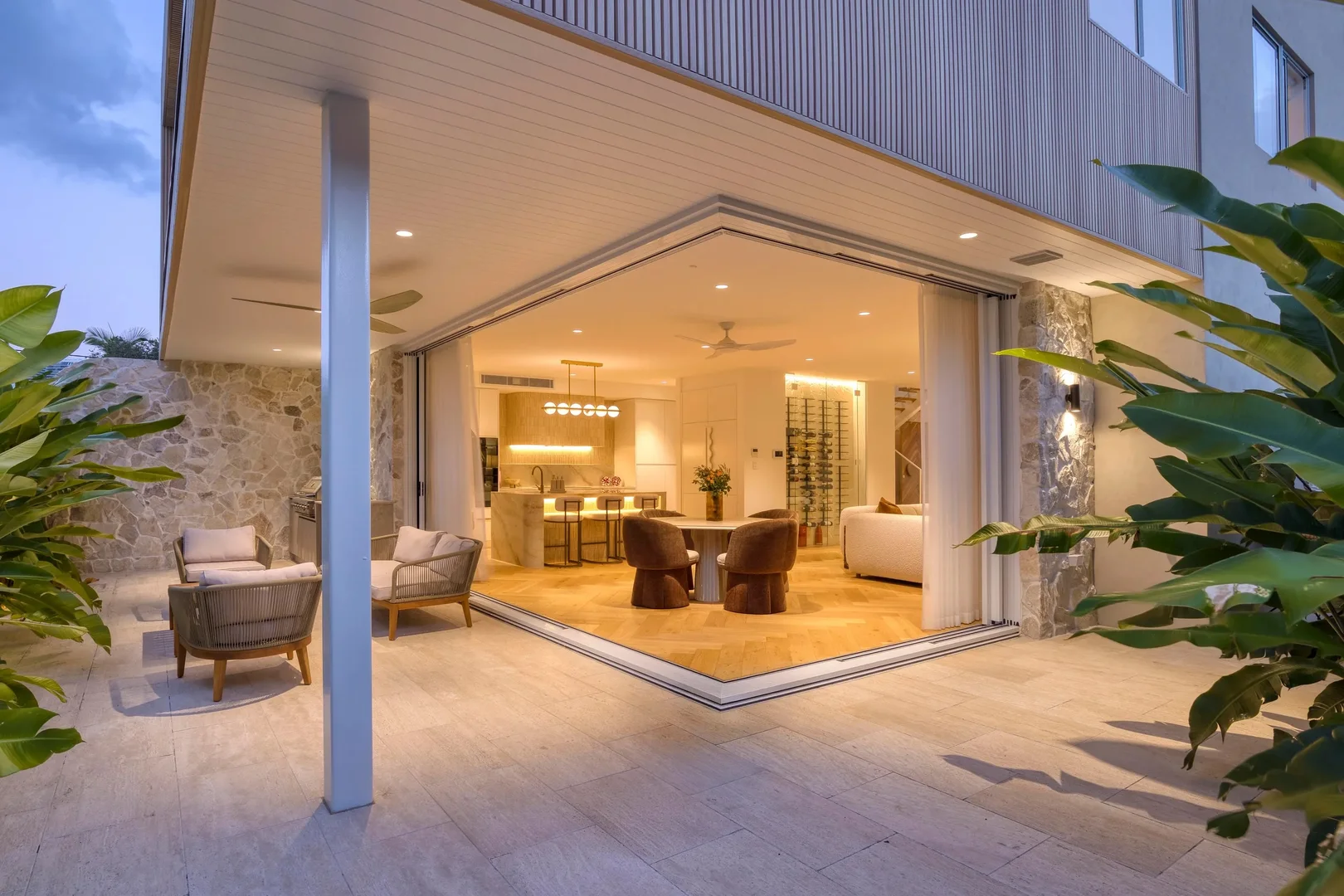 Additional image 7 of 1/33 Merrimac Boulevard, Broadbeach Waters QLD 4218