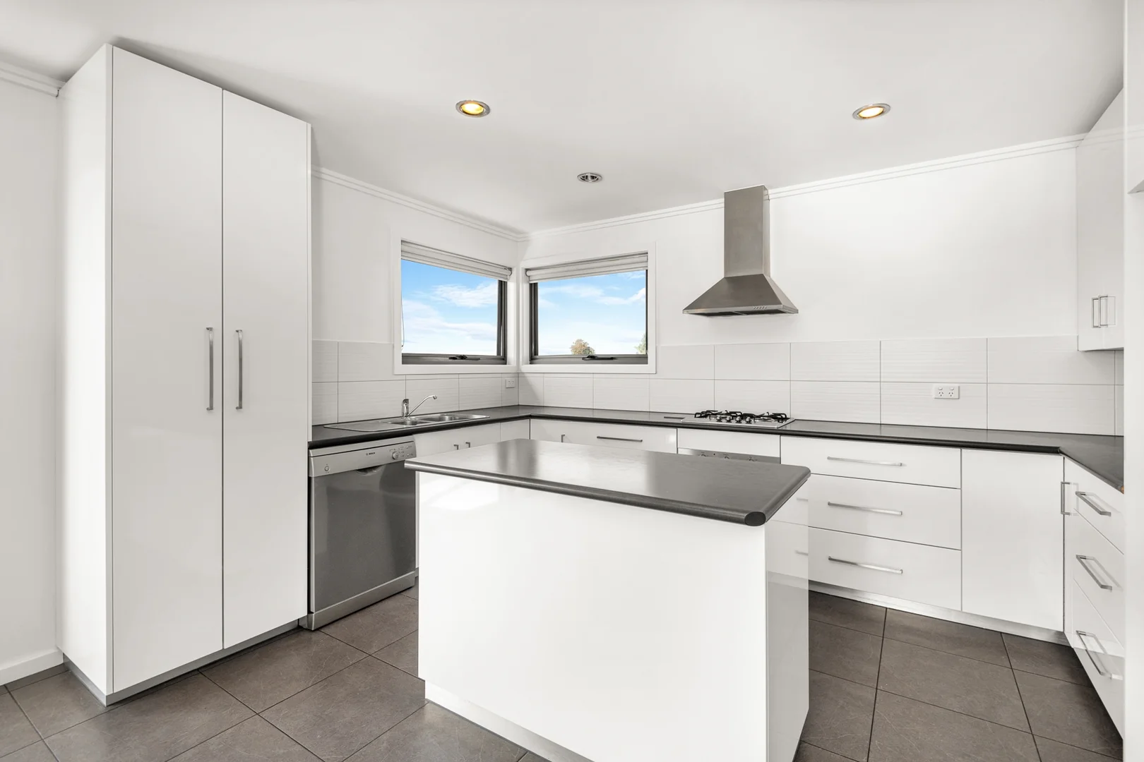 Additional image 4 of 7 Shorebreak Street, Torquay VIC 3228