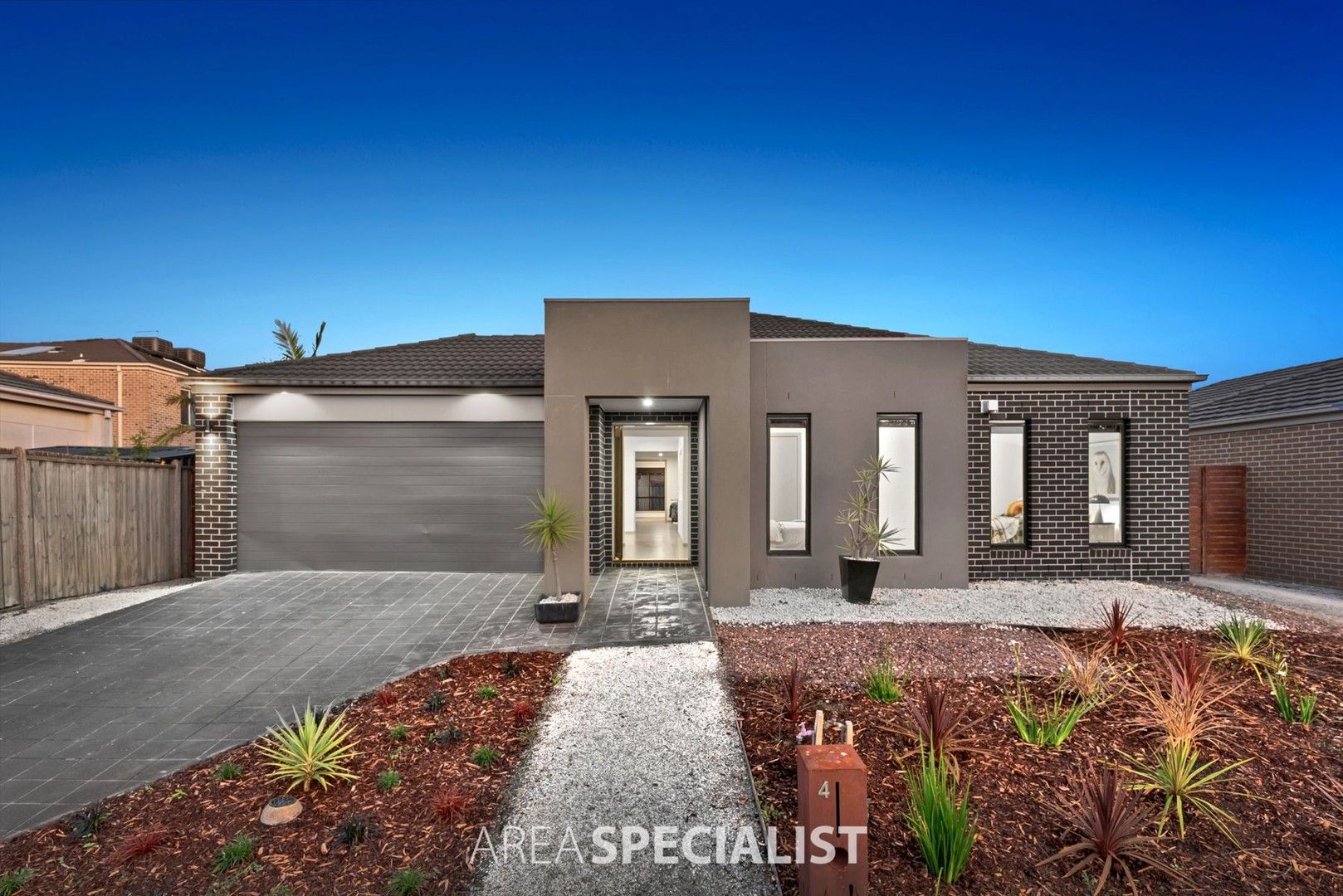 4 Reyoff Place, Lyndhurst VIC 3975, Image 0