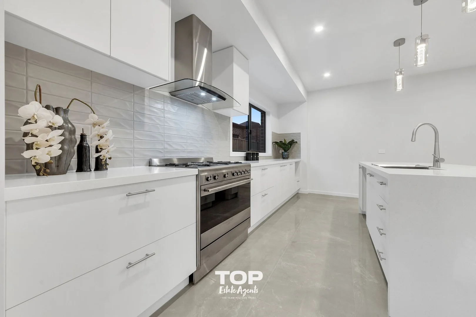 Additional image 8 of 75 Gator Esplanade, Clyde North VIC 3978