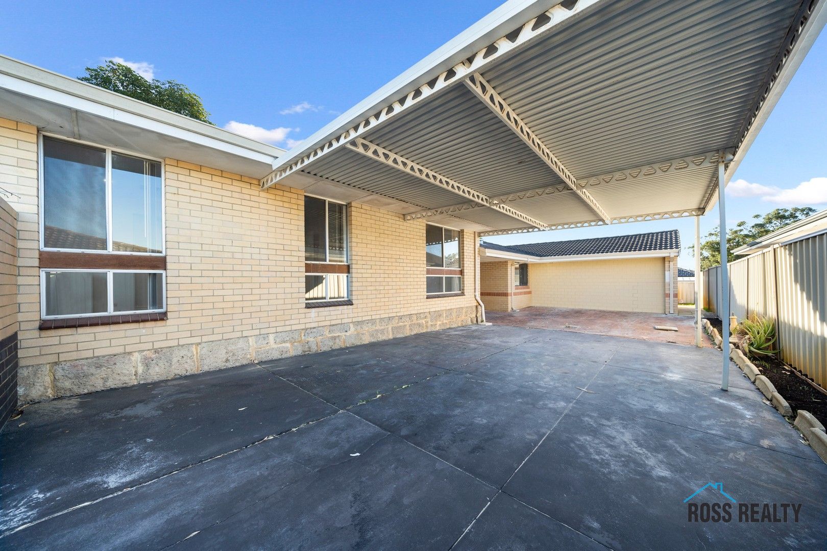6 bedrooms House in 27 Wolseley Road MORLEY WA, 6062