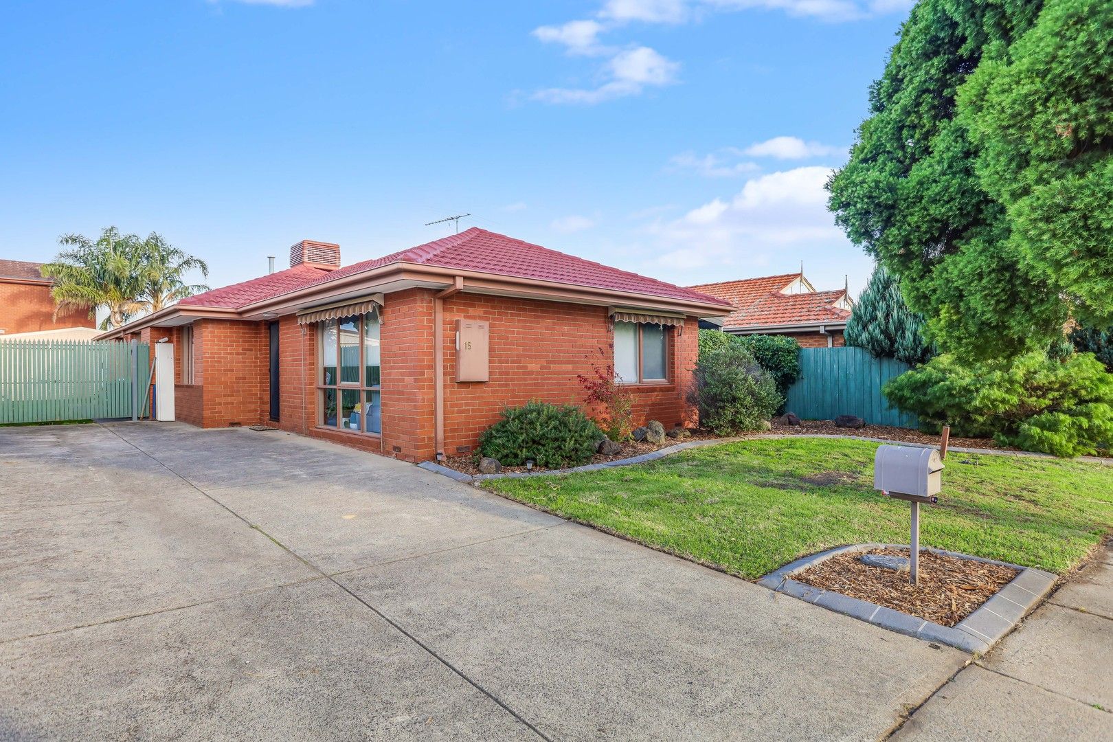15 Brentfield Court, Mill Park VIC 3082, Image 0