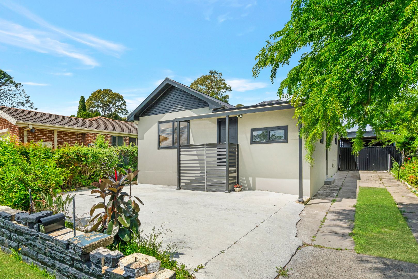 30 Oxley Street, Campbelltown NSW 2560
