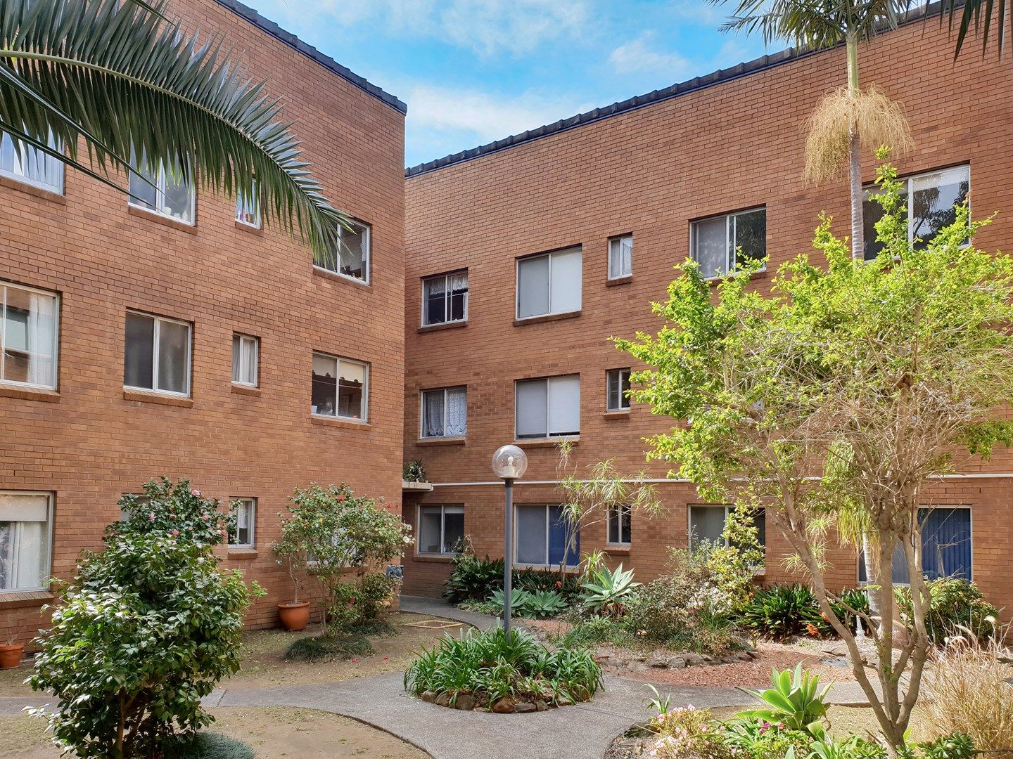 2 bedrooms Apartment / Unit / Flat in 10/23 Park Road CORRIMAL NSW, 2518