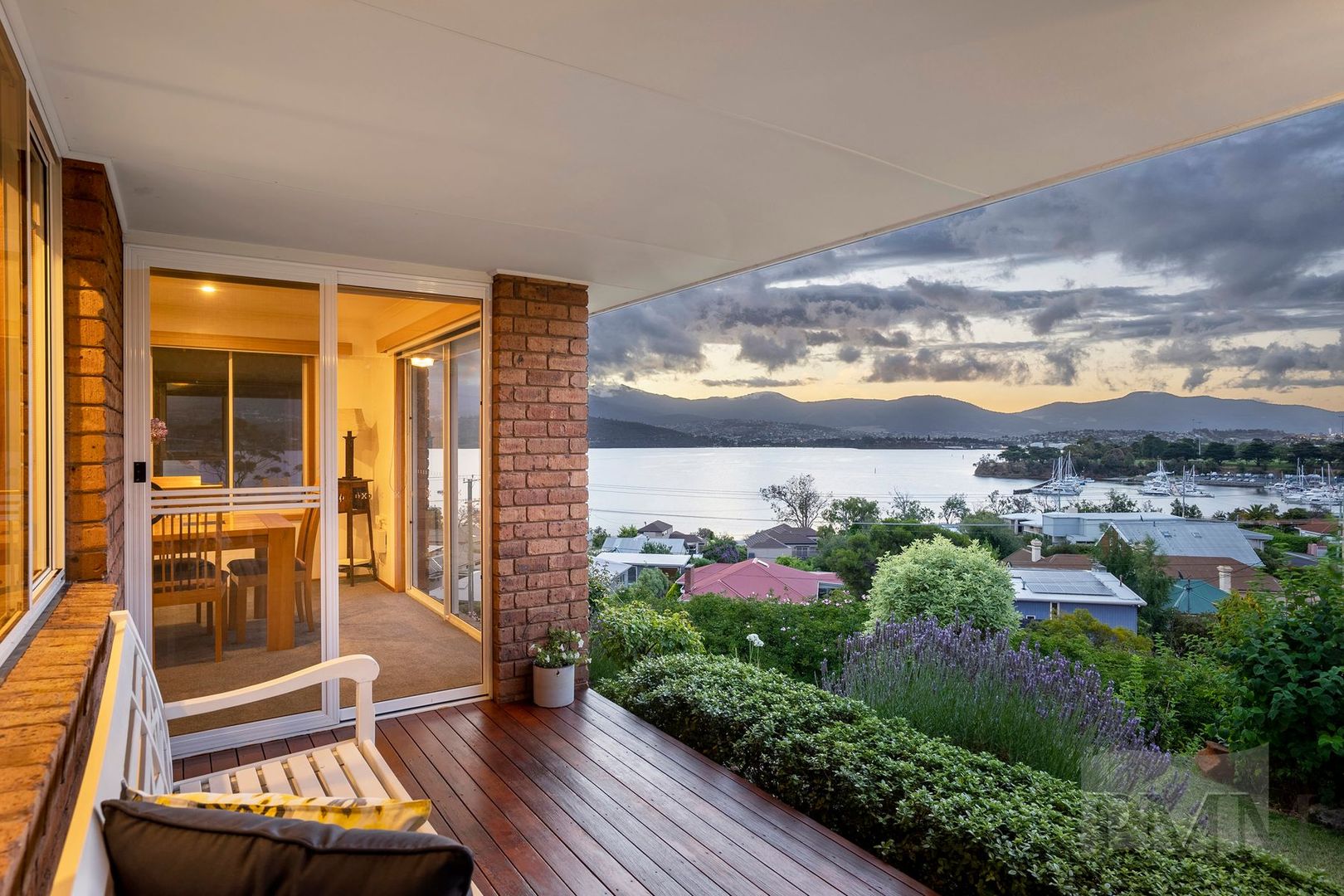 17 Swinton Place, Rose Bay TAS 7015, Image 2