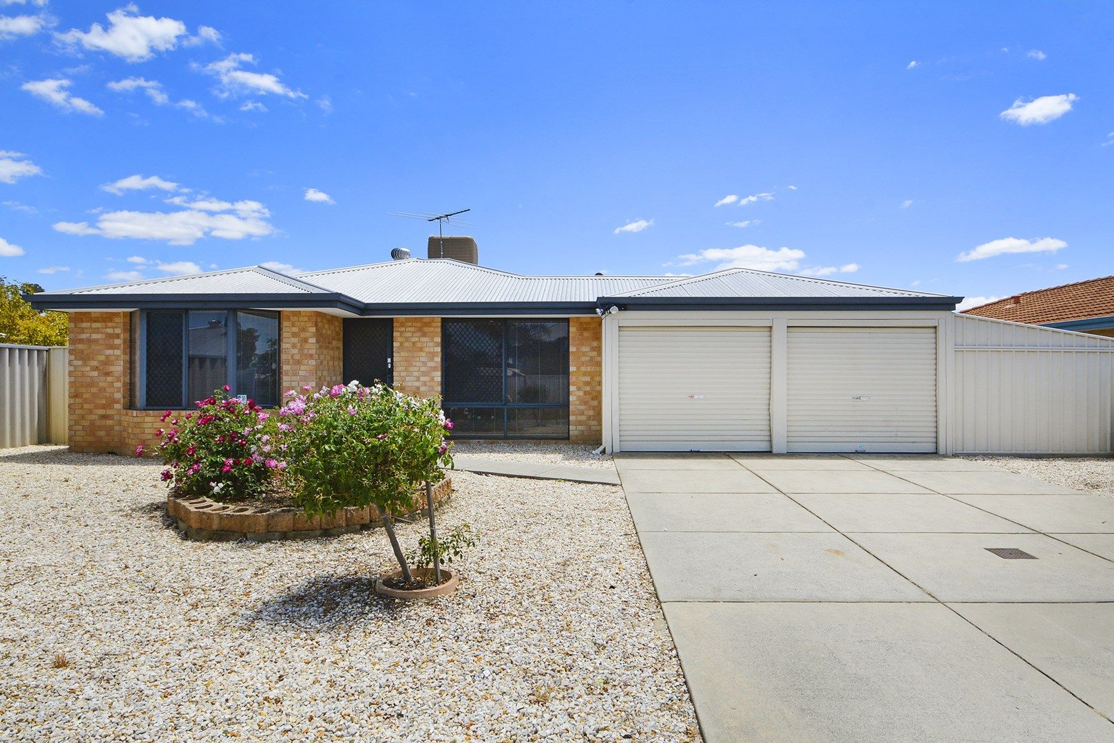 33 Coonawarra Drive, Caversham WA 6055, Image 0