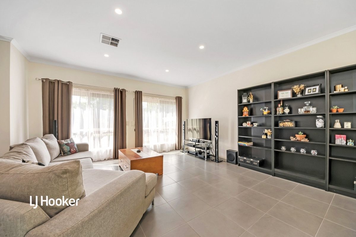 15 Chaucer Street, Clearview SA 5085, Image 2