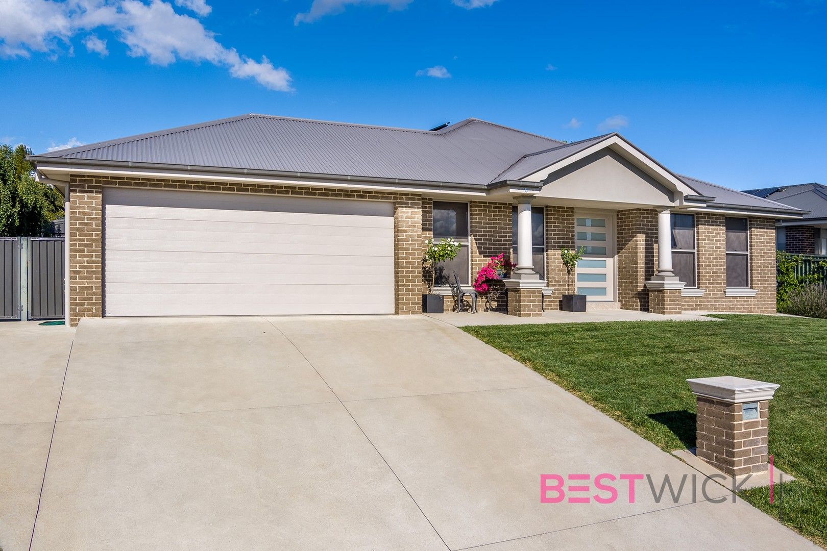 5 bedrooms House in 18 Barr Street WINDRADYNE NSW, 2795