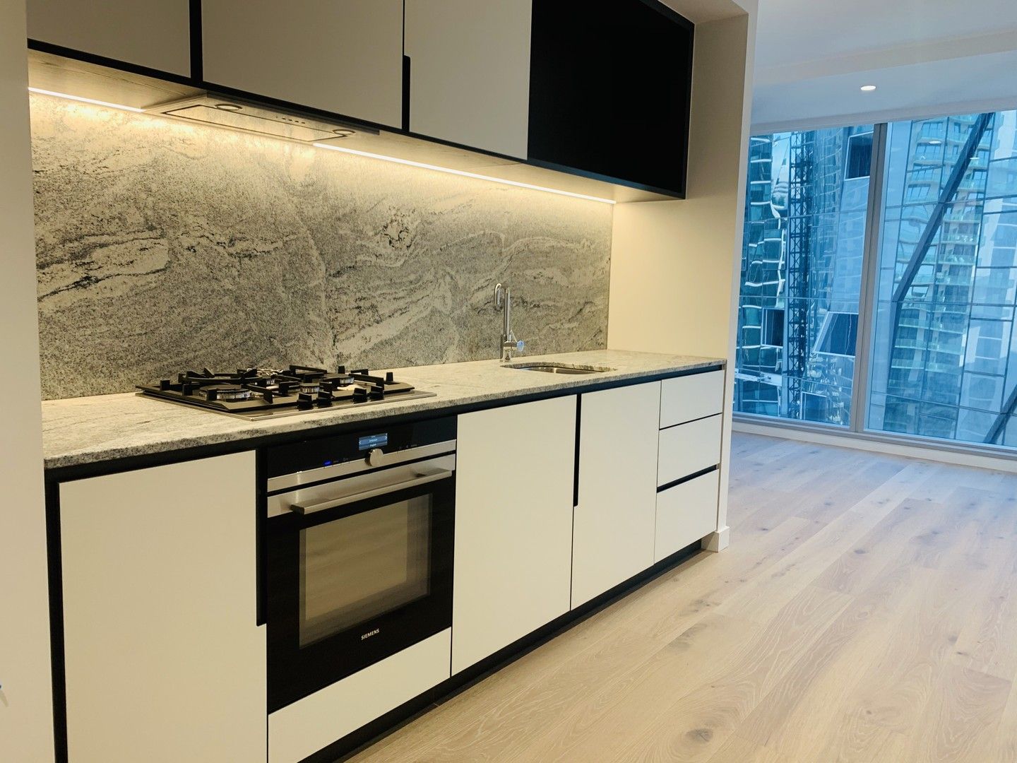 1 bedrooms Apartment / Unit / Flat in 2106/639 Little Lonsdale St MELBOURNE VIC, 3000