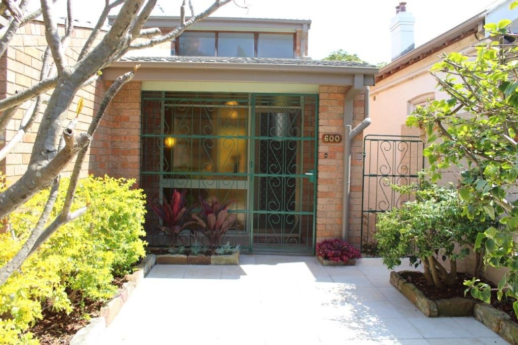 3 bedrooms House in 600 Old South Head Road ROSE BAY NSW, 2029