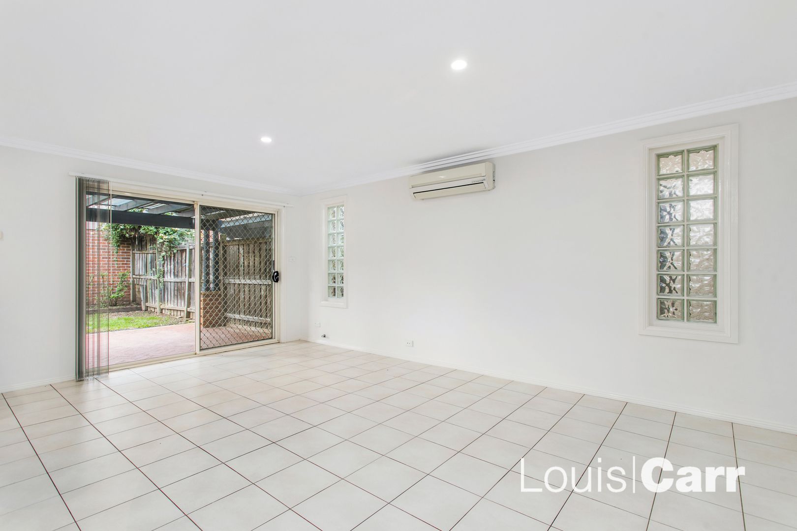 39 Hunterford Crescent, Oatlands NSW 2117, Image 2