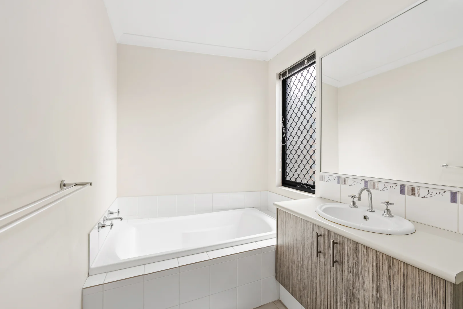 Additional image 18 of 49 Orpington Street, Cloverdale WA 6105