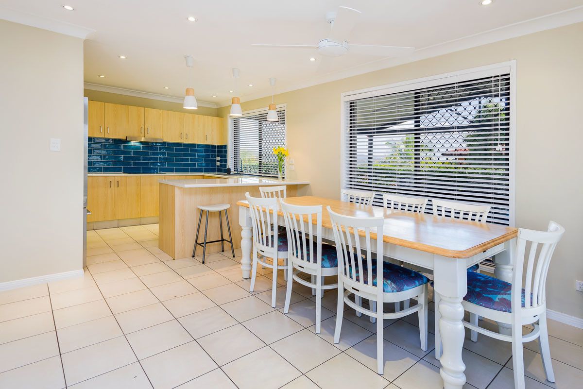 71 Ingles Circuit, Arundel QLD 4214, Image 2