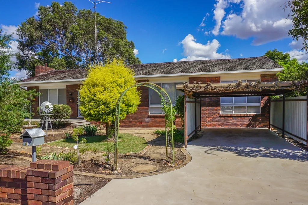 18 Victory Street, West Wyalong NSW 2671