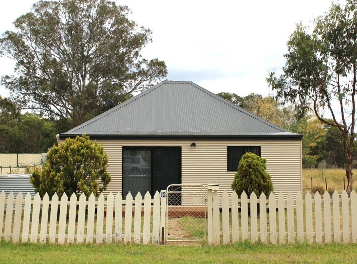 13 Inverell Road, Emmaville NSW 2371 Domain