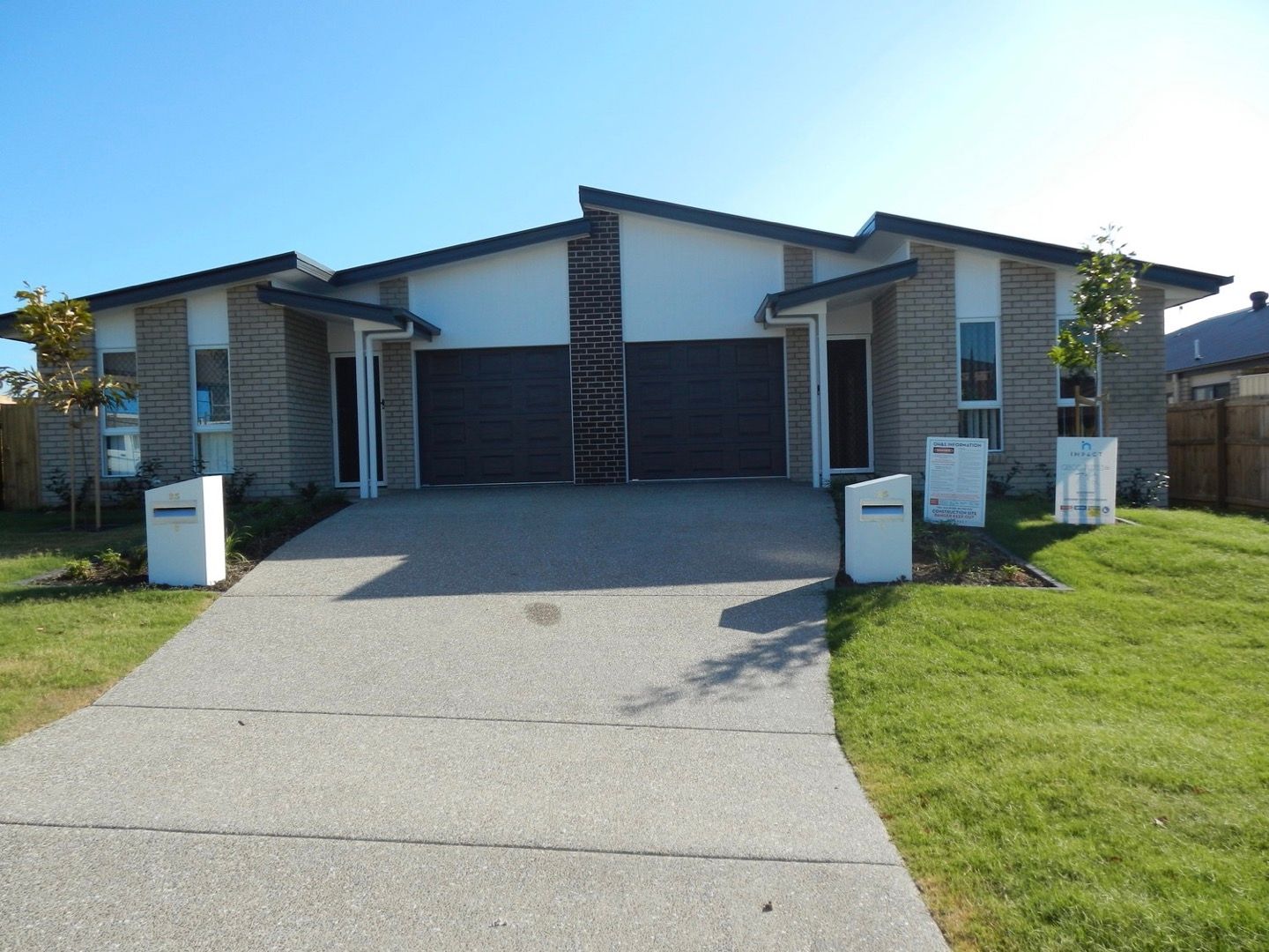2 bedrooms Semi-Detached in 2/25 Hollanders Crescent ORMEAU HILLS QLD, 4208