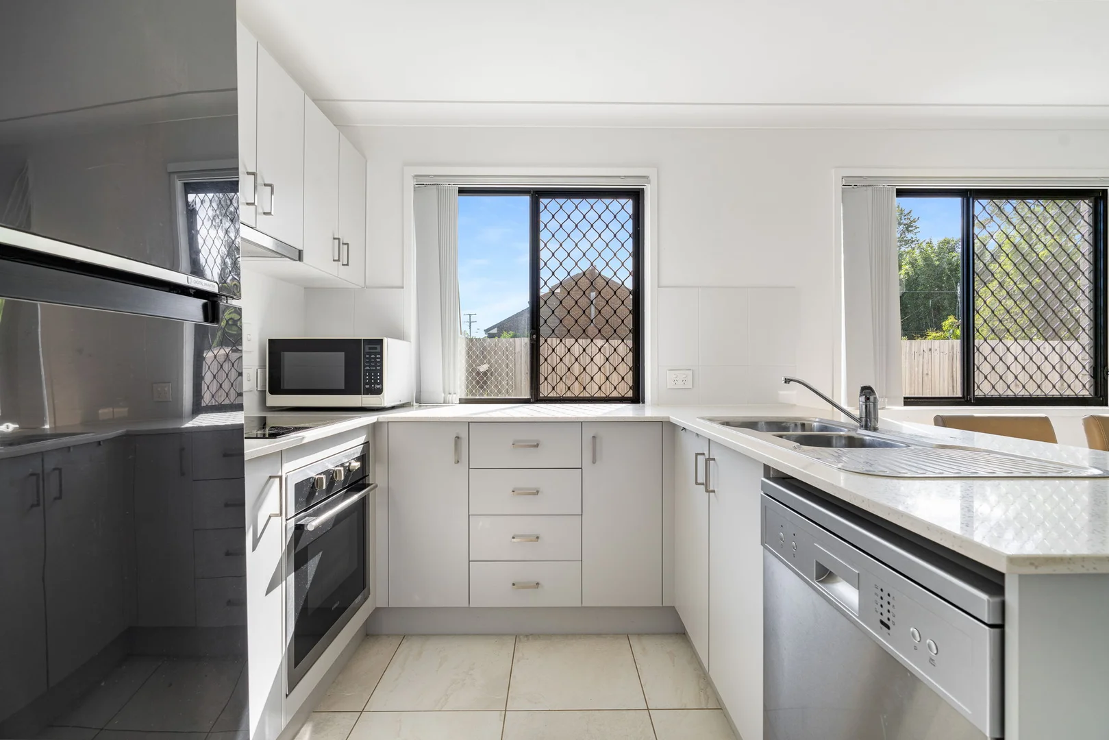 Additional image 5 of 1/55 Fedrick Street, Boronia Heights QLD 4124