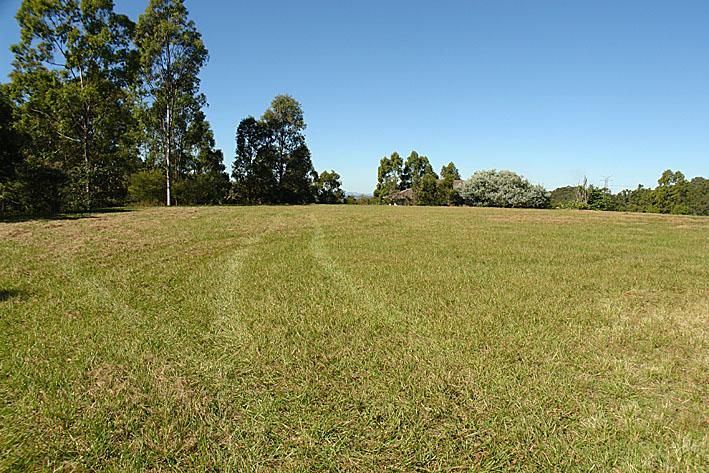 PULLENVALE QLD 4069, Image 2