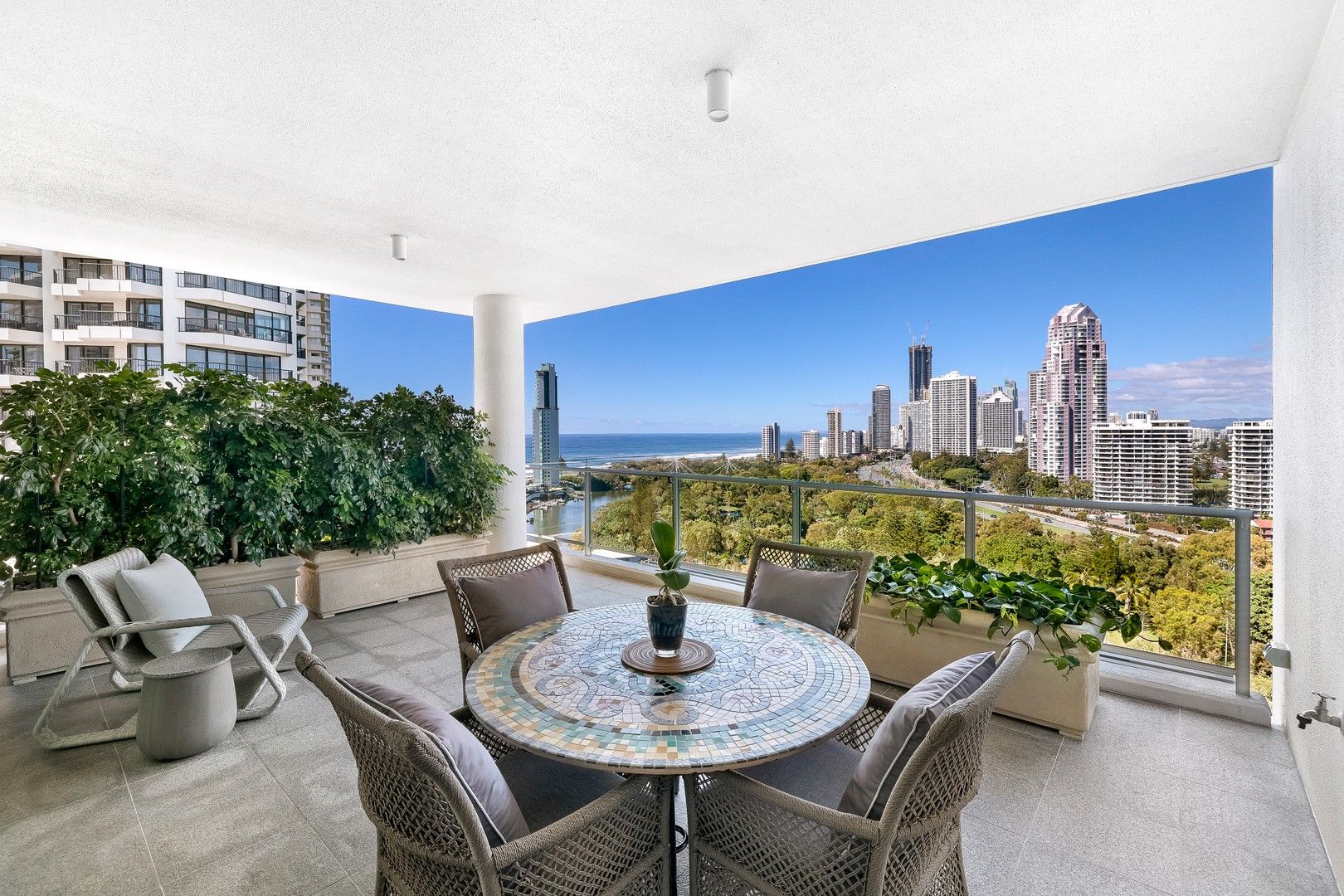 3 bedrooms Apartment / Unit / Flat in 1601/11 Hill Parade MAIN BEACH QLD, 4217