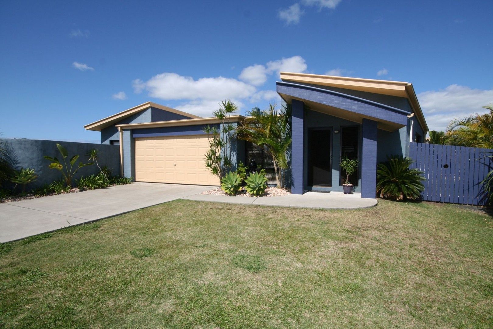 3 bedrooms Duplex in 1/29 Claire Cct WEST BALLINA NSW, 2478