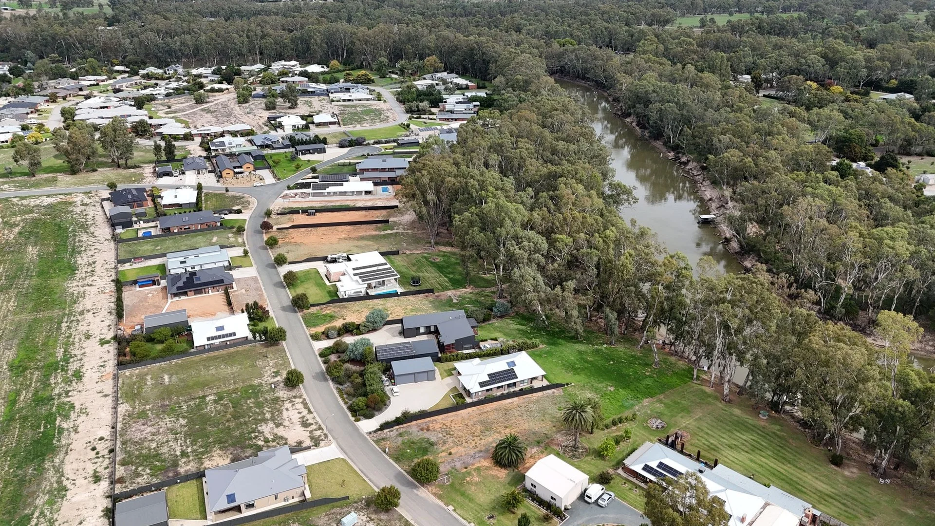 26 Armstrong Drive, Barham NSW 2732