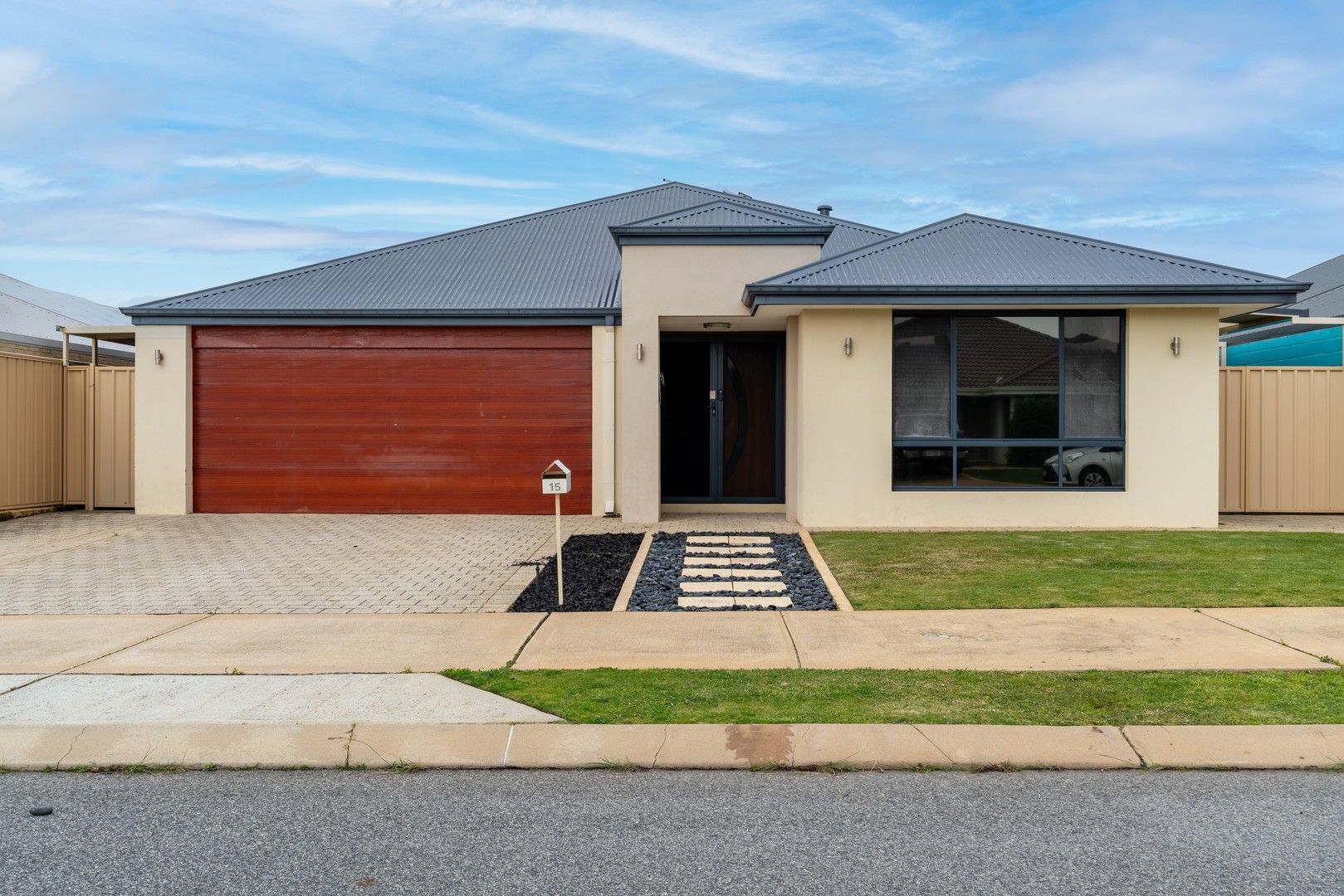 4 bedrooms House in 15 Penny Way BALDIVIS WA, 6171