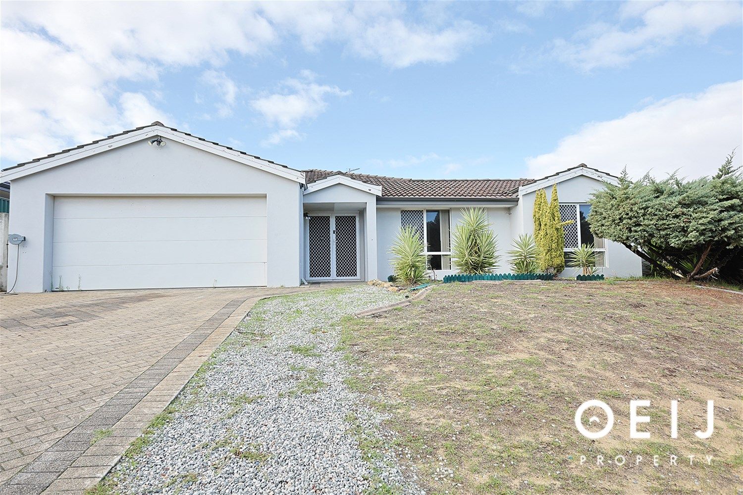 5 bedrooms House in 2 Henn Close WINTHROP WA, 6150