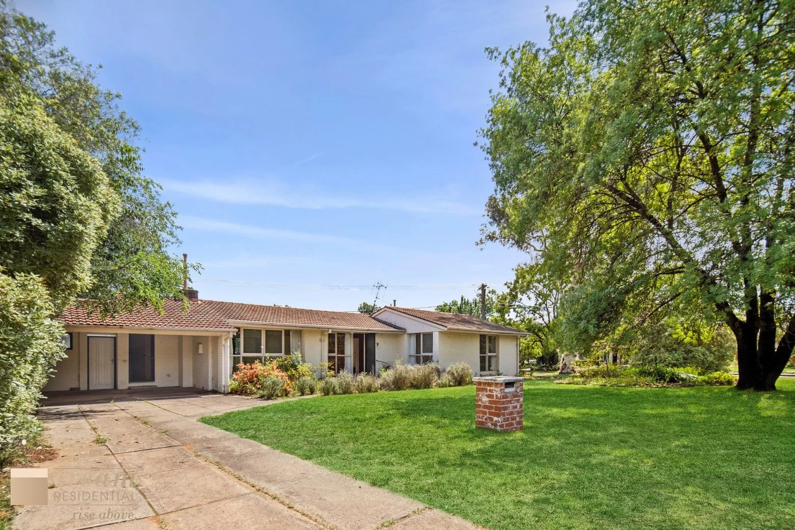 Primary image of 2 Poynton Street, Hughes ACT 2605