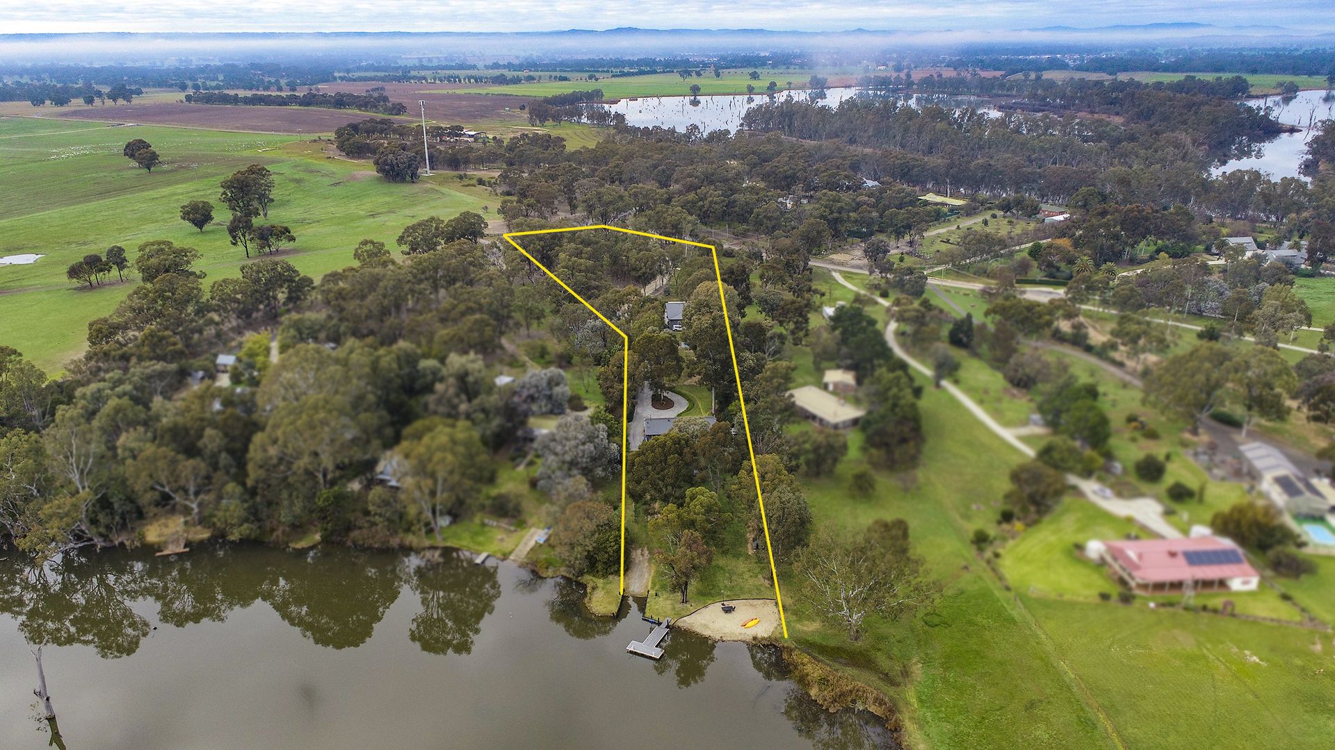 2 Woodlea Court, Kirwans Bridge VIC 3608, Image 2