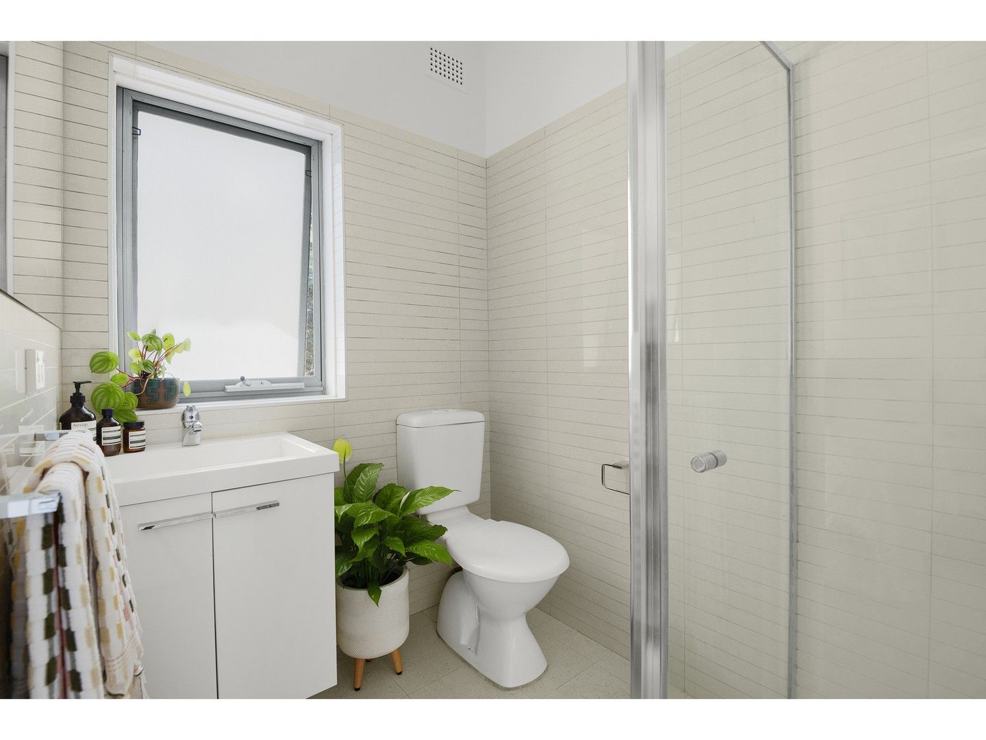 1 bedrooms Apartment / Unit / Flat in 9/4 Craig Avenue MANLY NSW, 2095