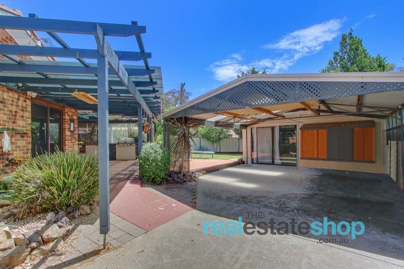 27 Australie Close, Gilmore ACT 2905, Image 2