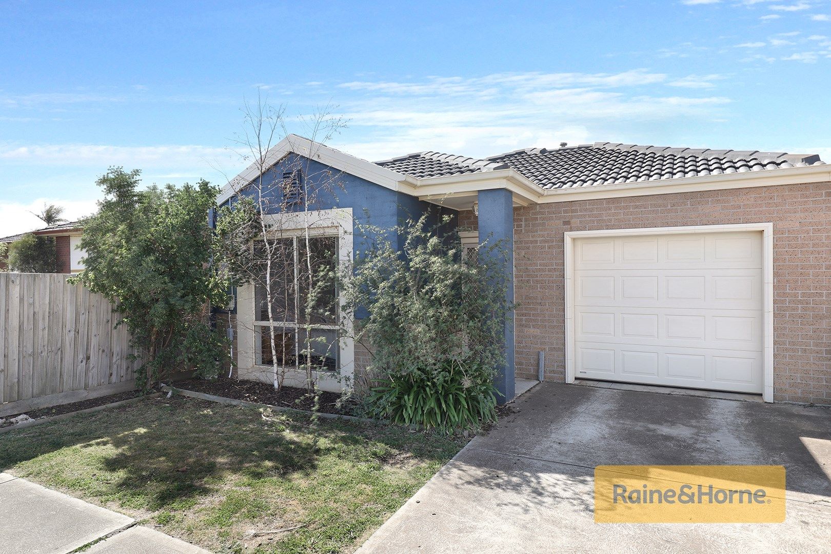 1/17 Crestmont Drive, Melton South VIC 3338, Image 0