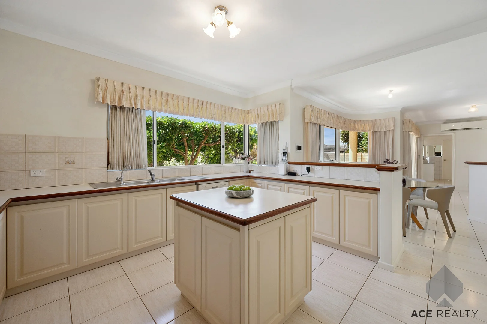 Additional image 10 of 49 Le Souef Drive, Kardinya WA 6163