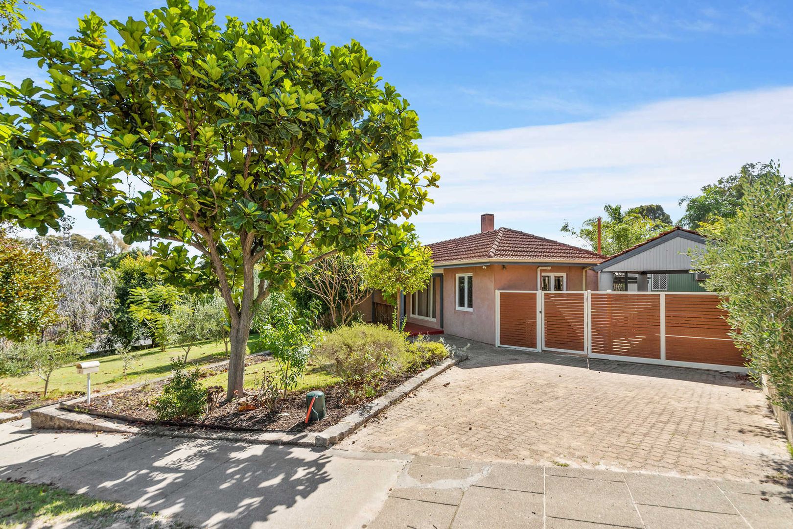 2 Canny Rd, St James WA 6102, Image 1