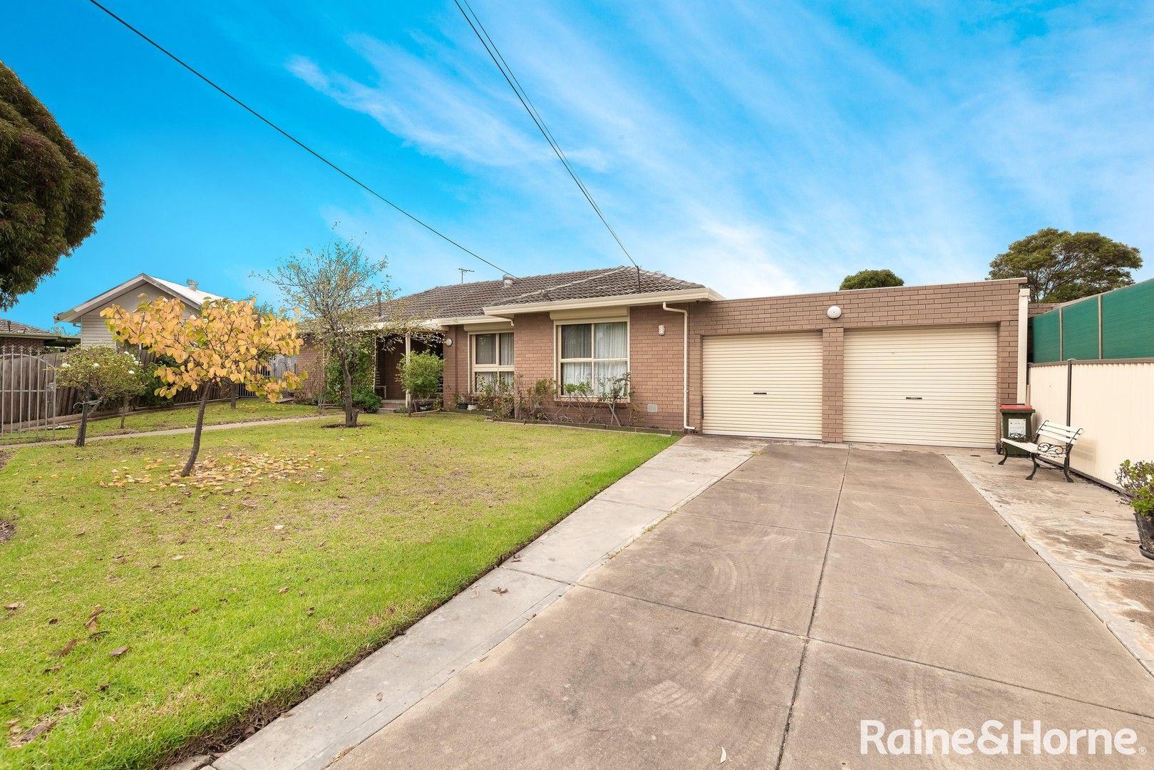 8 Selsey Court, St Albans VIC 3021, Image 0
