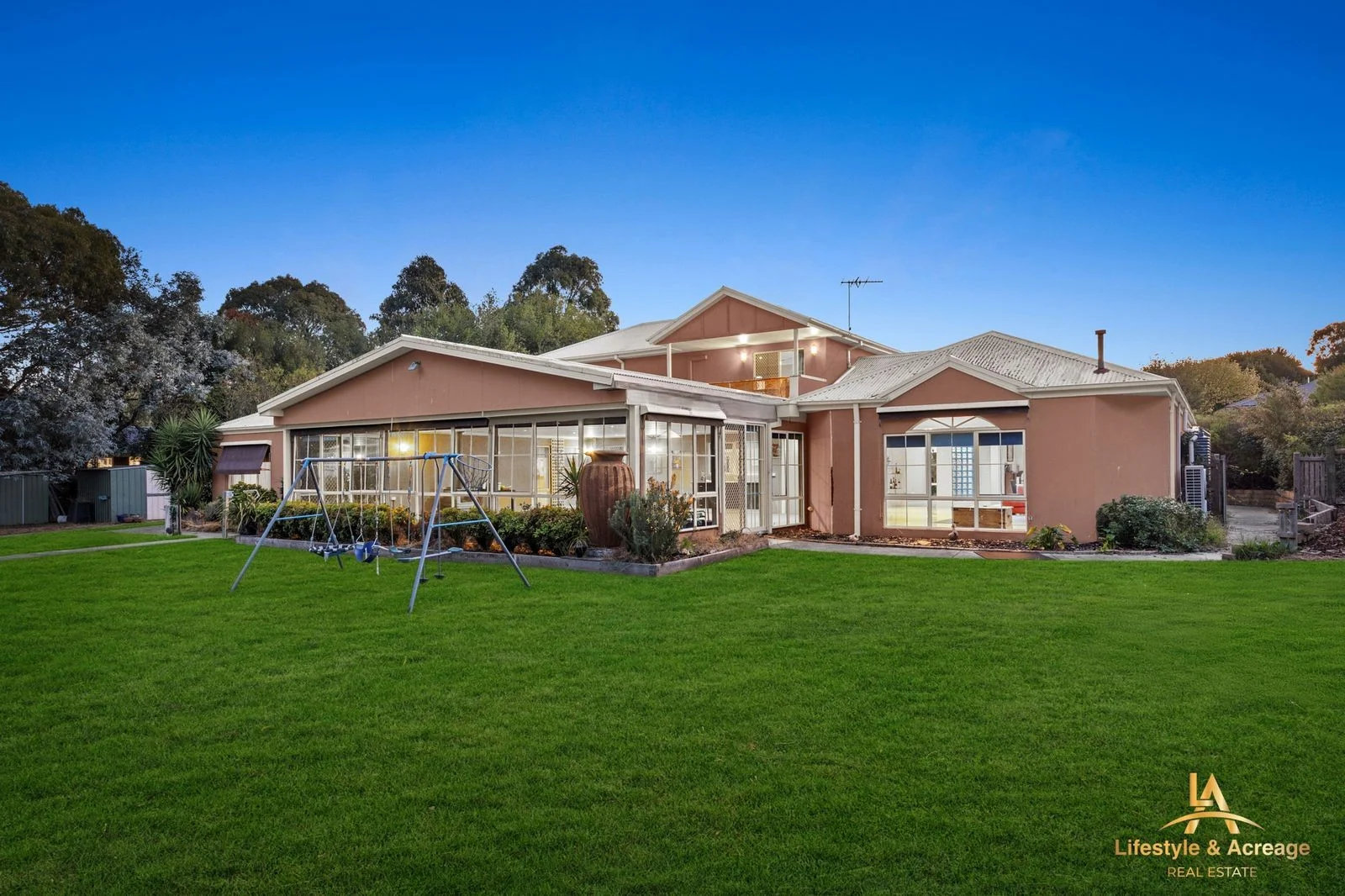 Additional image 22 of 12 NOTTINGHAM COURT, Drouin VIC 3818