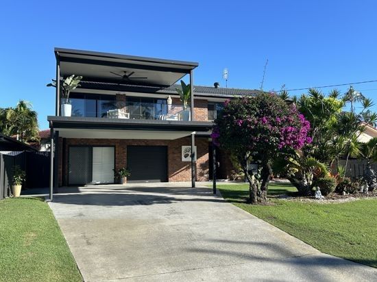 3 bedrooms House in 104 Sunset Boulevard TWEED HEADS WEST NSW, 2485