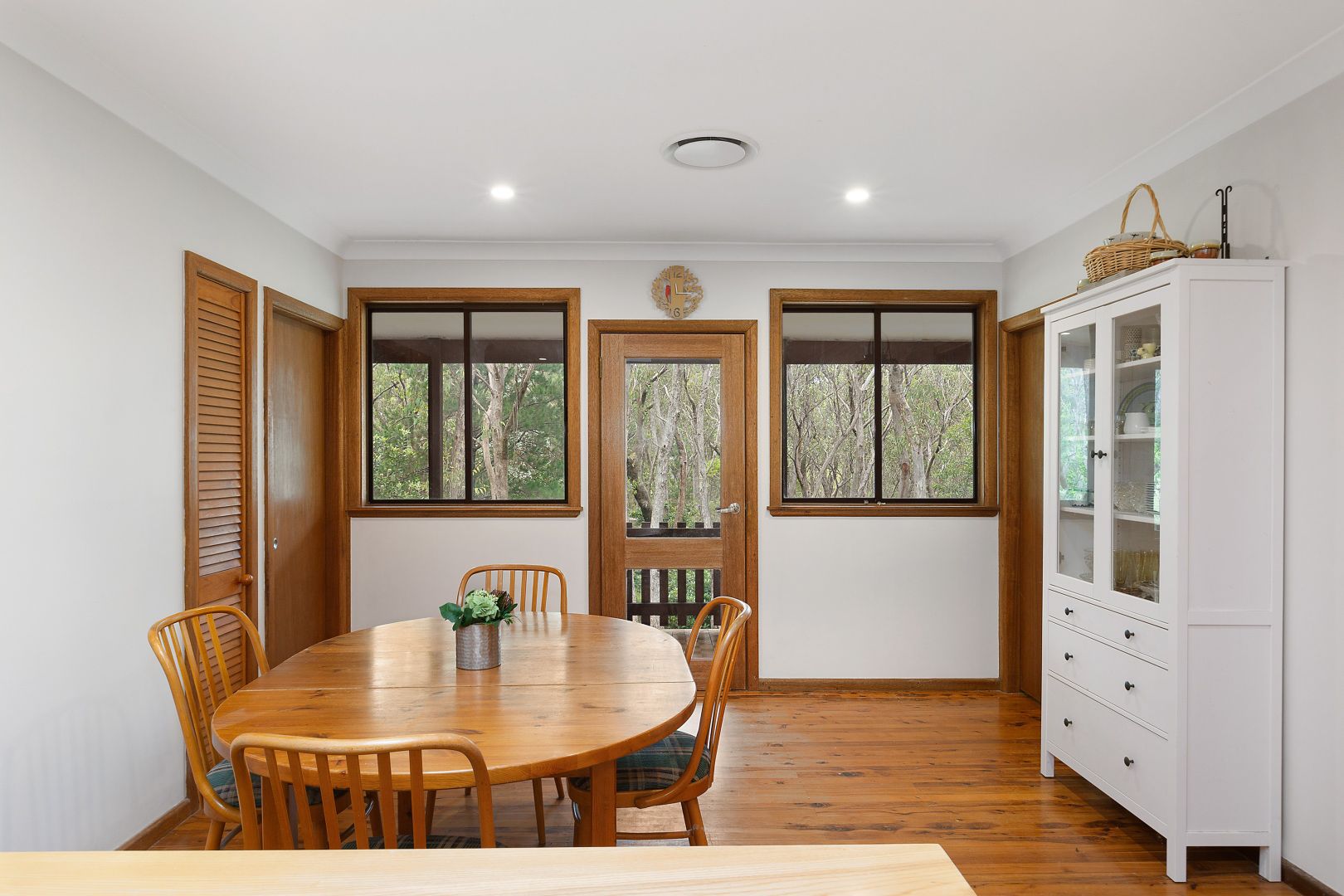 122 Waratah Road, Wentworth Falls NSW 2782, Image 2