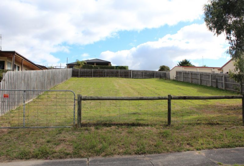 10 Ikara Way, CHURCHILL VIC 3842, Image 0