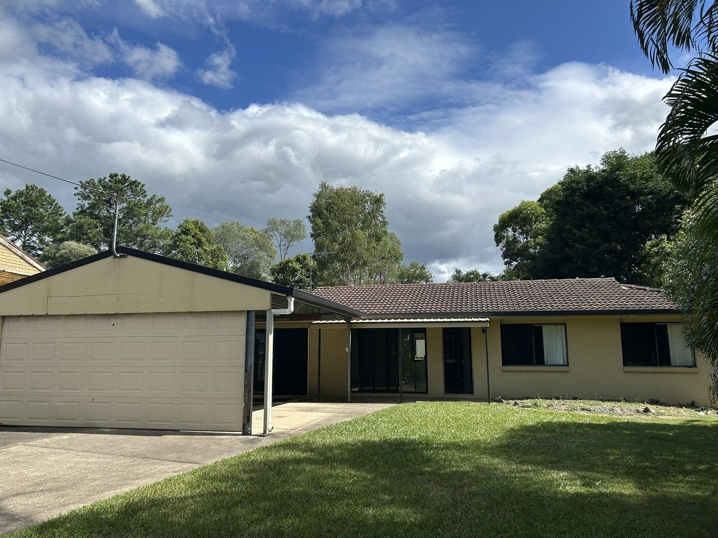 4 bedrooms House in 30 Sheridan Crescent SHAILER PARK QLD, 4128